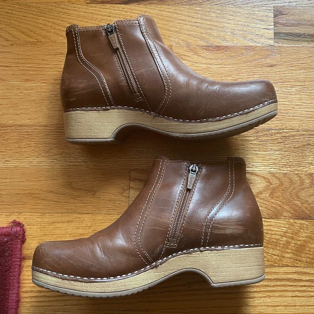 Dansko Barbara Tan Oiled Pull Up